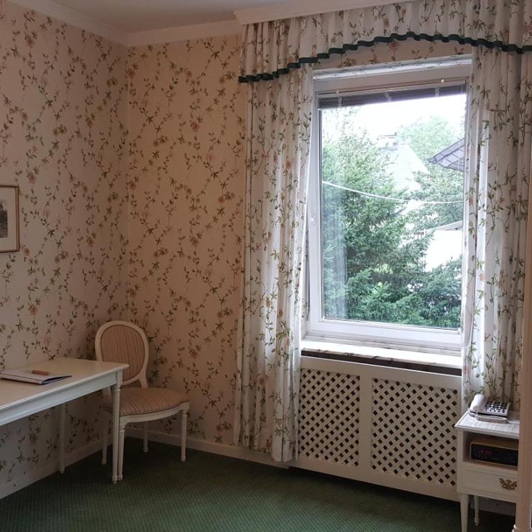 Hotel Hohenstauffen - Zweibettzimmer - 4
