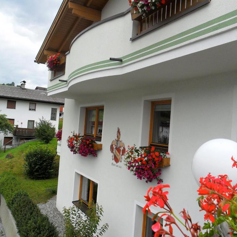 Apart Hotel Neier - One-Bedroom Apartment with Balcony - 8