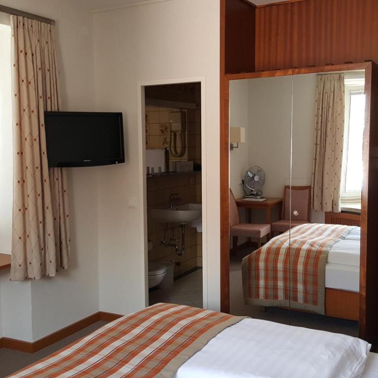 Hotel Hohenstauffen - Doppelzimmer - 28