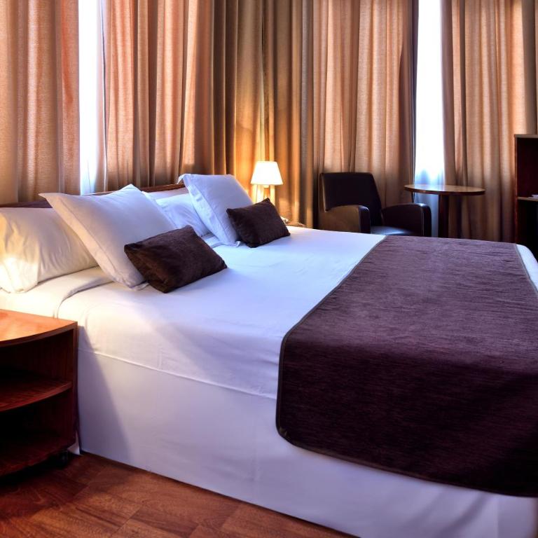 ITC Barcelona By Soho Boutique - Deluxe Double Room - 4