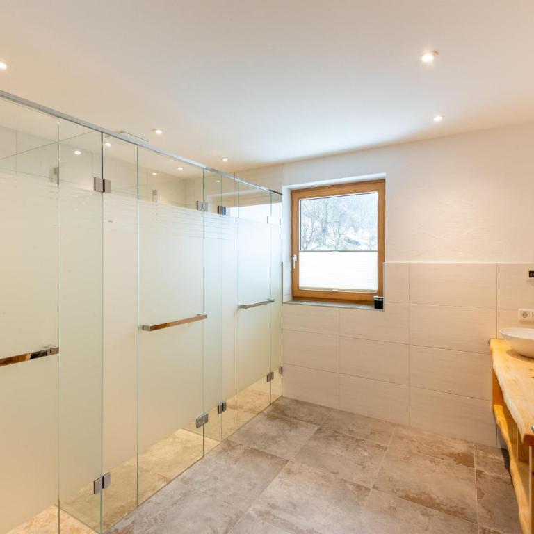 Farmhouse in Bramberg with Sauna & Ski Access - Ferienhaus mit 6 Schlafzimmern - 23