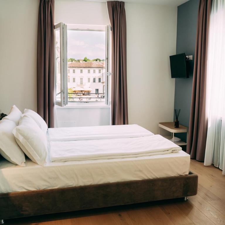 Borgo di Lazise - Adults friendly - Camera Matrimoniale con Vista Lago - 8