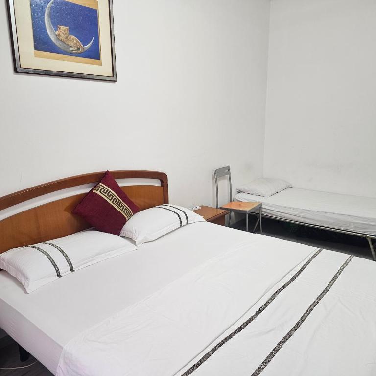 YiJia - Locazione Turistica - Camera Matrimoniale con Letto Supplementare - 5