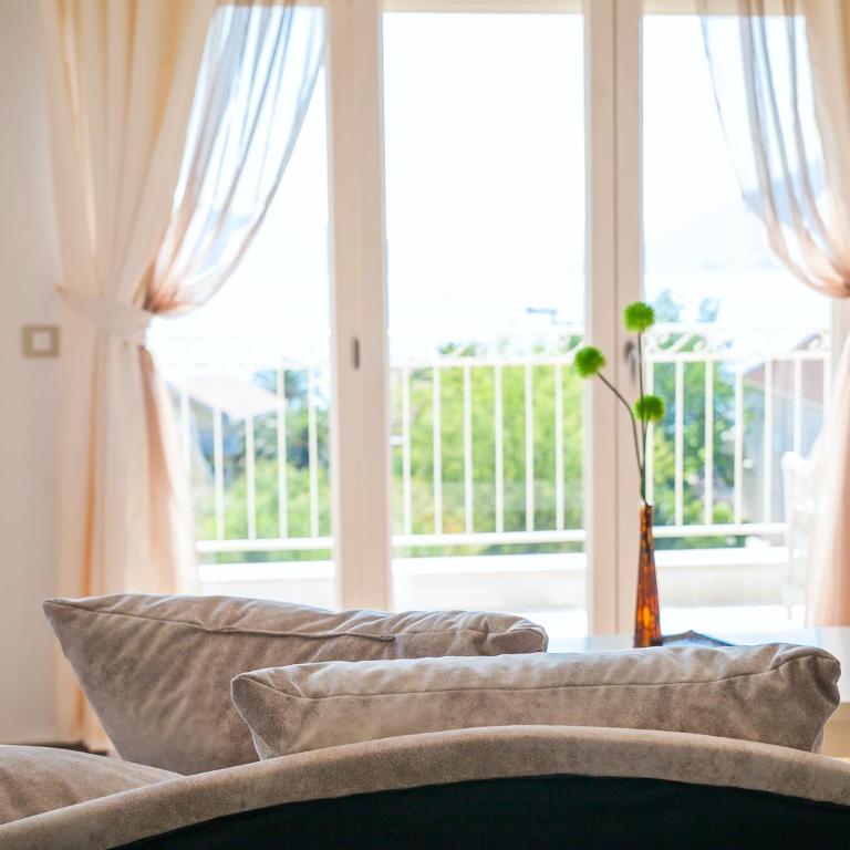 Sea Point Apart hotel Tivat - Three-Bedroom Apartment with Sea View - 4