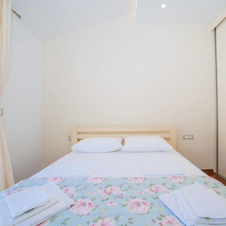 Sea Point Apart hotel Tivat - Three-Bedroom Apartment with Sea View - 12
