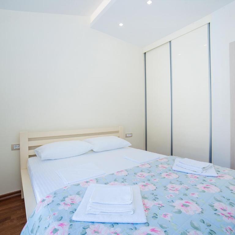 Sea Point Apart hotel Tivat - Three-Bedroom Apartment with Sea View - 20