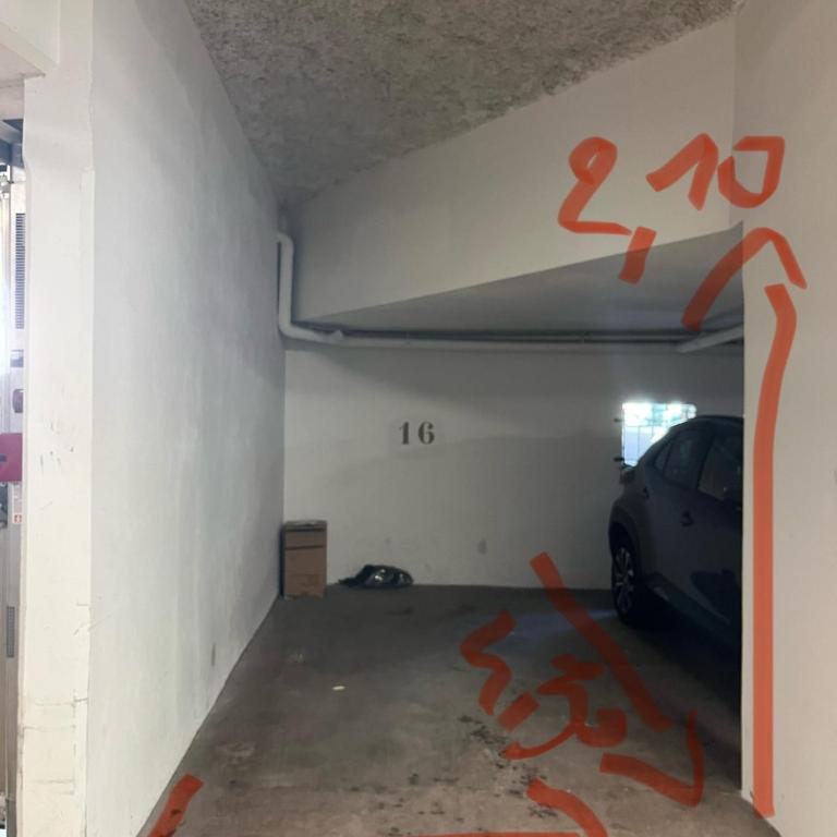 Ensoleillé et Spacieux - Jardin - Parking - ED - Appartement 2 Chambres - 28