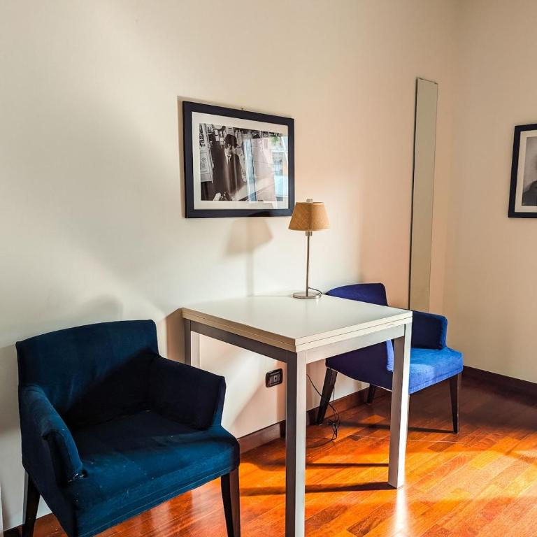 Large Apartment with Terrace - Two-Bedroom Apartment - 13