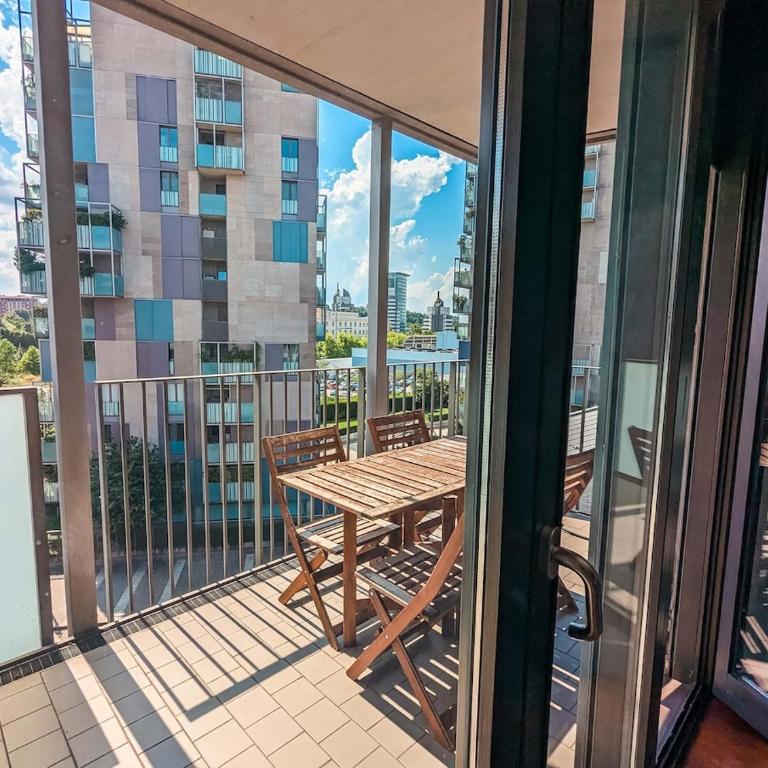 Large Apartment with Terrace - Two-Bedroom Apartment - 42