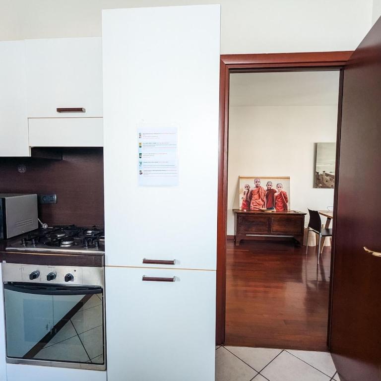 Large Apartment with Terrace - Two-Bedroom Apartment - 32