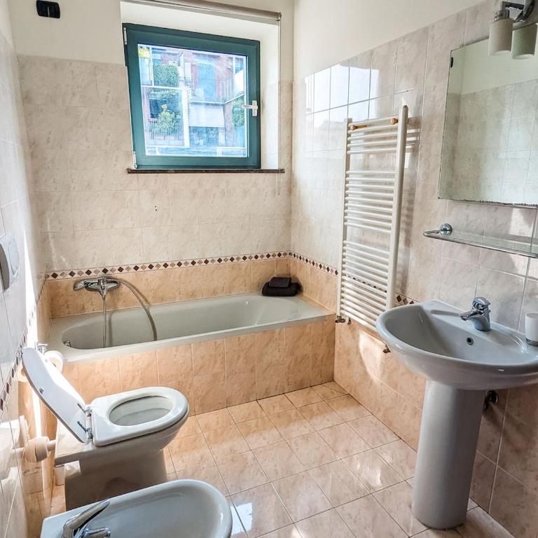 Large Apartment with Terrace - Two-Bedroom Apartment - 28