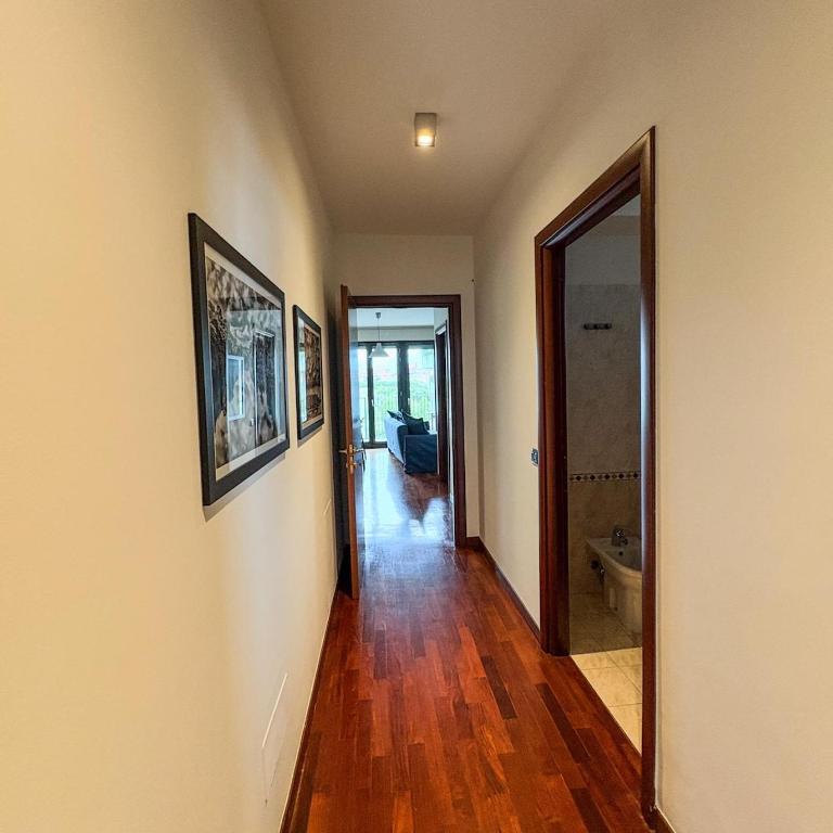 Large Apartment with Terrace - Two-Bedroom Apartment - 8