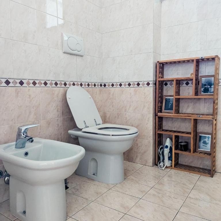 Large Apartment with Terrace - Two-Bedroom Apartment - 23