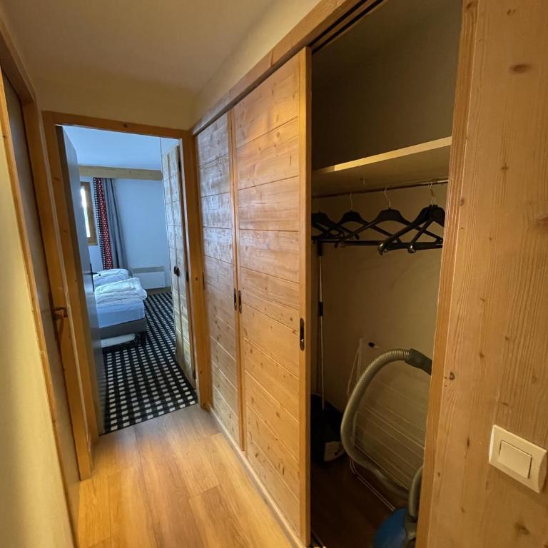 1424 Aconit T 4 LES MENUIRES - Appartement 3 Chambres avec Balcon - 11