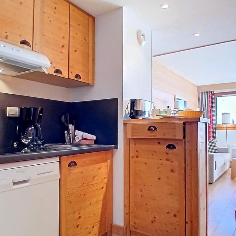 1208 Superbe T2 plein sud aux Menuires - Appartement 1 Chambre avec Balcon - 5