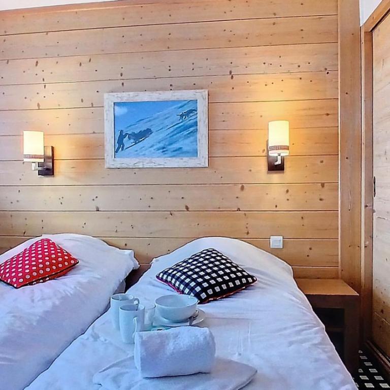 1208 Superbe T2 plein sud aux Menuires - Appartement 1 Chambre avec Balcon - 24