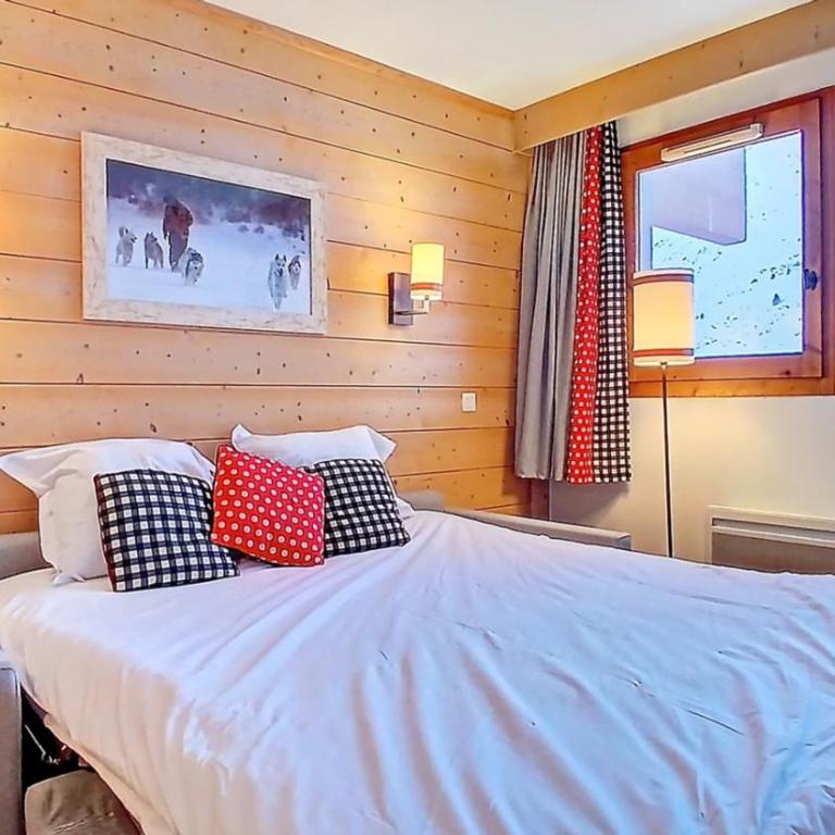1208 Superbe T2 plein sud aux Menuires - Appartement 1 Chambre avec Balcon - 33