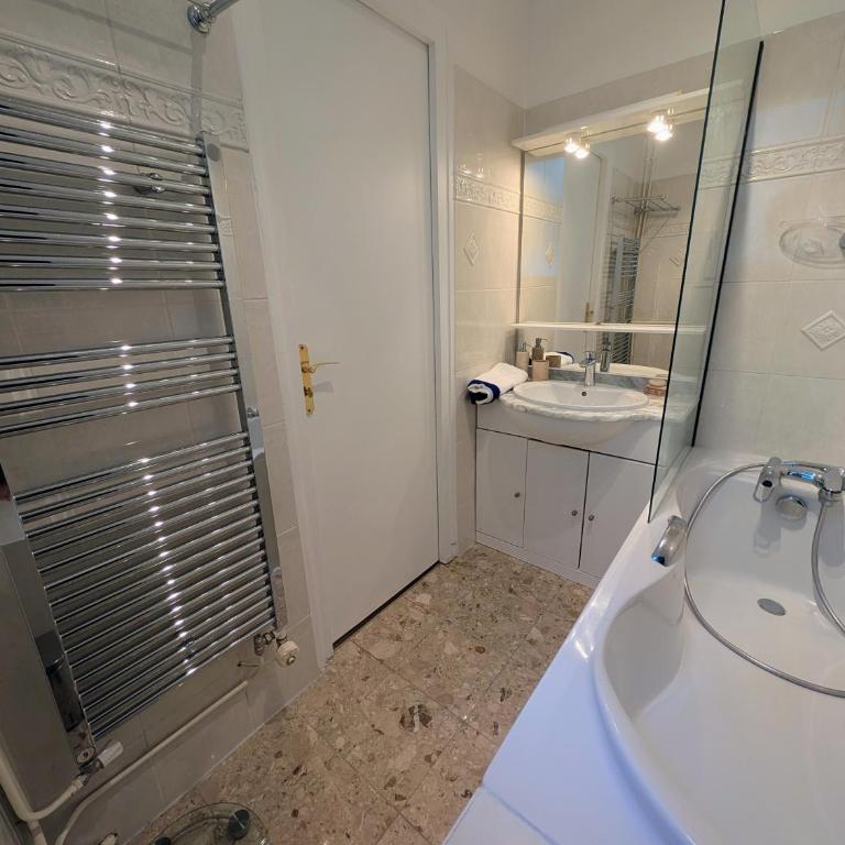Appartement Paris Champs-Elysées - Appartement 1 Chambre - 2