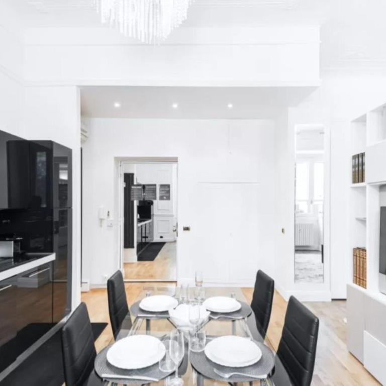 Aquileia - Stylish loft close to Navigli - Metro M4 Coni Zugna & Sant'Ambrogio - Monolocale Queen Deluxe - 5