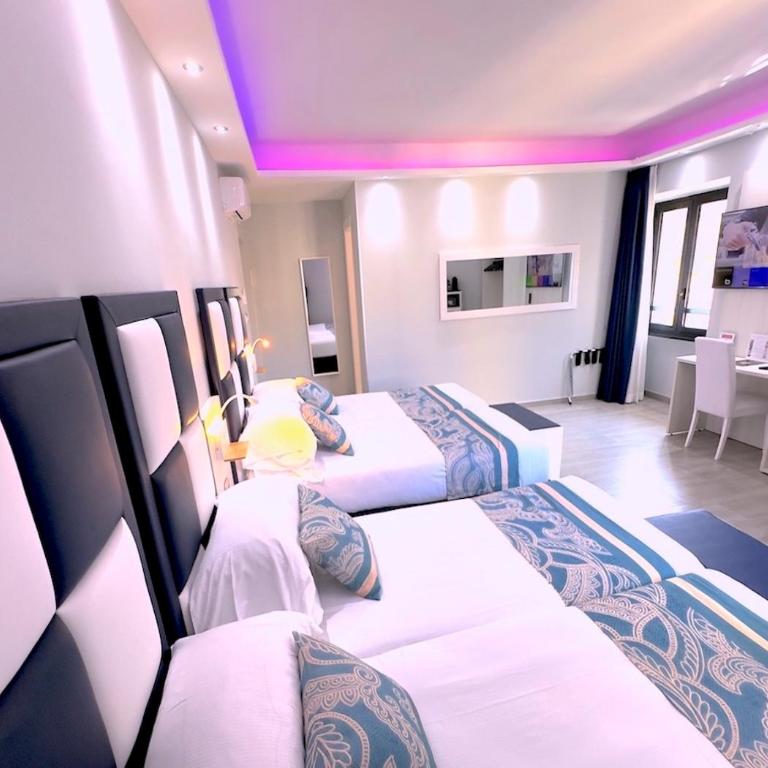 THE ONE Boutique Hotel & Private SPA Roma - Luxury Quadruple Room - 1