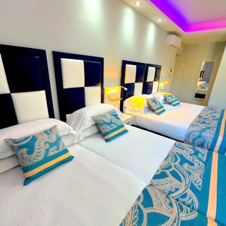 THE ONE Boutique Hotel & Private SPA Roma - Luxury Quadruple Room - 3