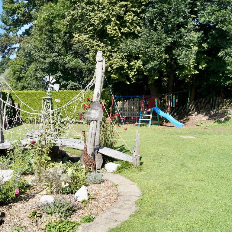 Grüne Oase - Apartment mit 2 Schlafzimmern und Terrasse - 39