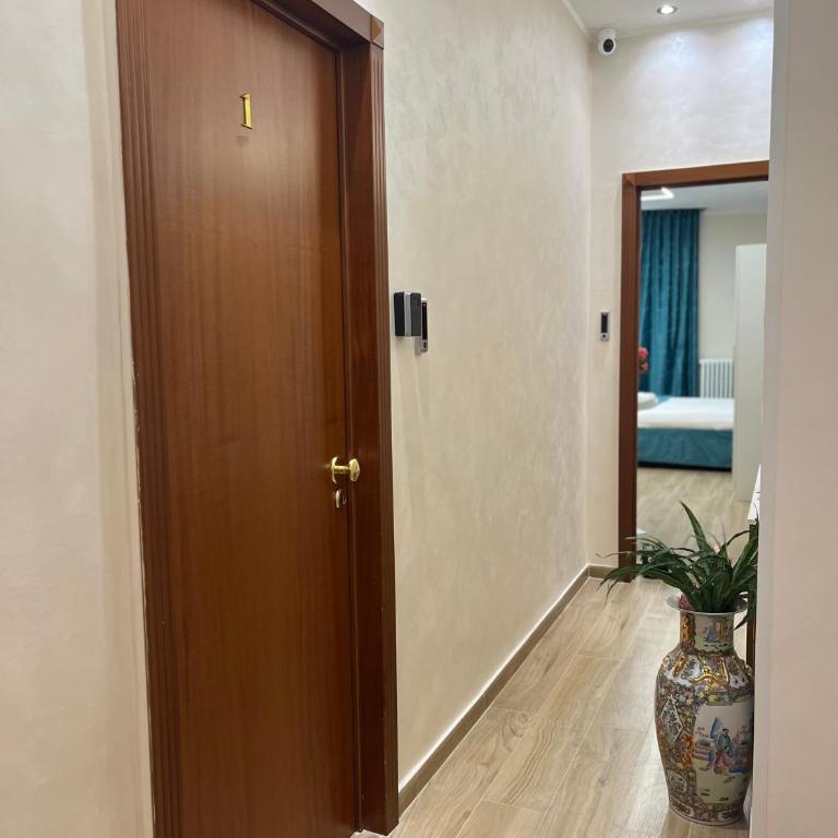 Central Fimabechi - Double or Twin Room - 12