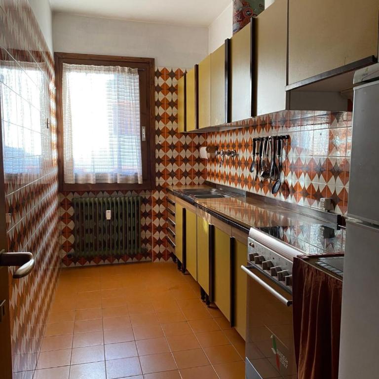 089 Ampio trilocale con doppi servizi, Giustino - Apartamento de 2 dormitorios con vistas - 8
