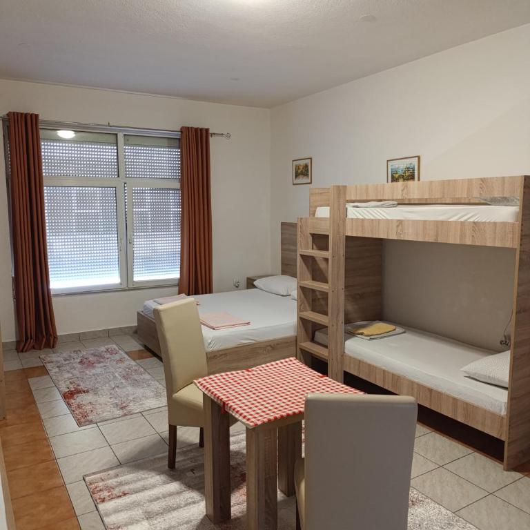 Hostel Centrum - Single Bed in Dormitory Room - 6