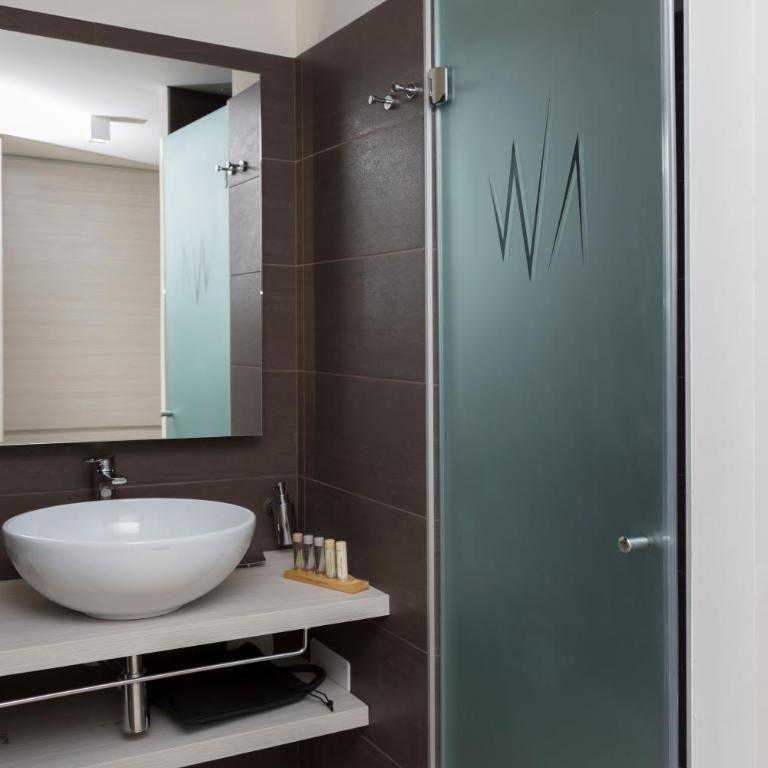 White Angel Hotel - Camera Standard Matrimoniale/Doppia con Letti Singoli - 4