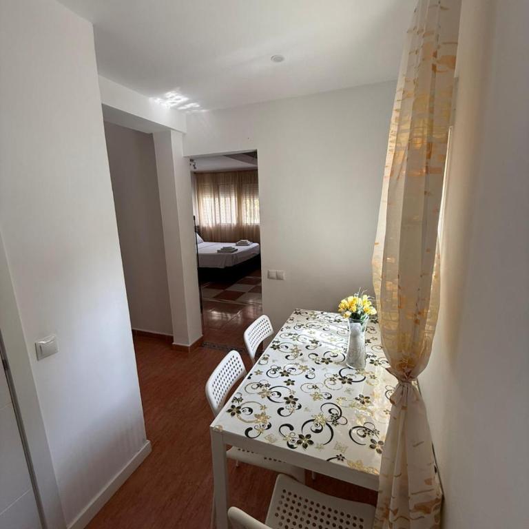 Habitaciones con cocina y baño privado de temporada Vacaciones largas Long Stay desde 11 noches - Family Room with Private Bathroom - 17