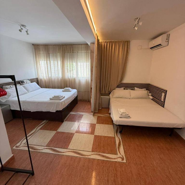 Habitaciones con cocina y baño privado de temporada Vacaciones largas Long Stay desde 11 noches - Family Room with Private Bathroom - 11