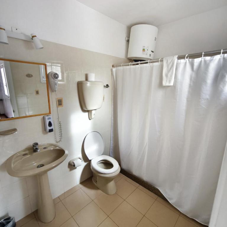 Hotel Romi - Economy Twin Room - 3