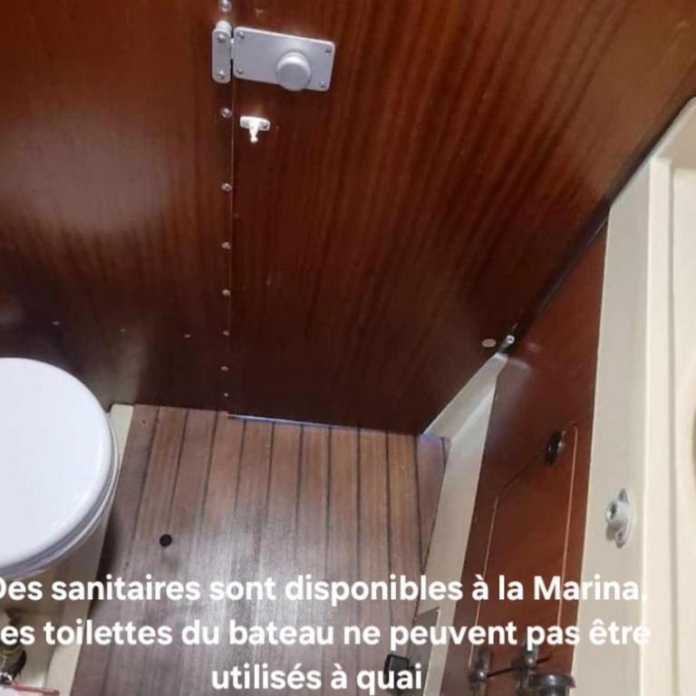 Nuit romantique sur un bateau à Deauville - Mobile Home - 2