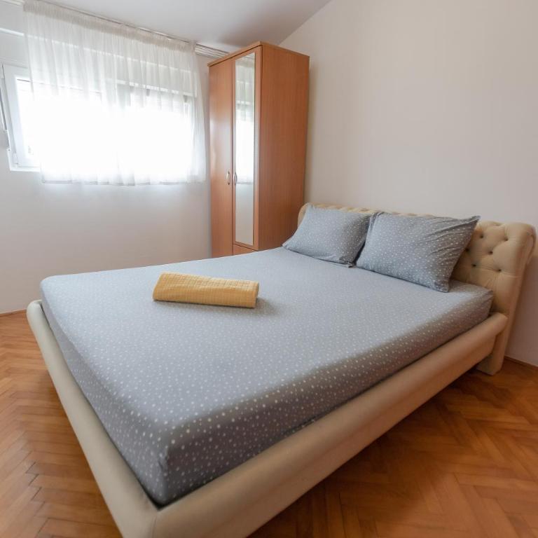 Parkview Bar - One-Bedroom Apartment - 18