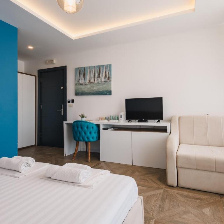 Apartments Stanaj - Dvokrevetna Soba sa Bračnim Krevetom i Pogledom na Bazen - 4