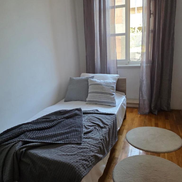 Zen Old Town - Two-Bedroom Apartment - 8