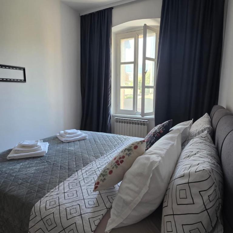 Zen Old Town - Two-Bedroom Apartment - 1