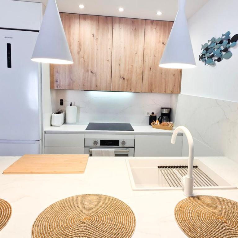 Velilla Seaview with Pool and Parking - Apartamento de 2 dormitorios con terraza y vistas al mar - 5