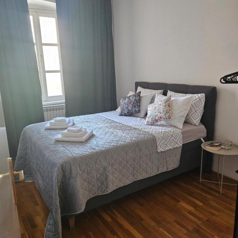 Zen Old Town - Two-Bedroom Apartment - 2
