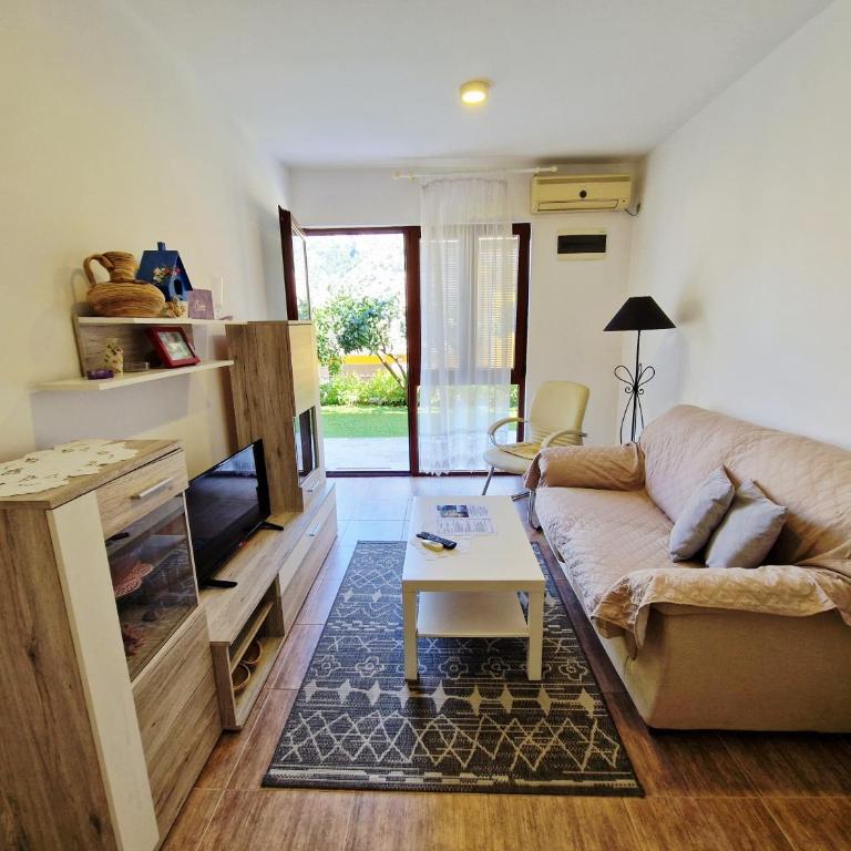 Apartments Andrija - Apartment with Mountain View - 5