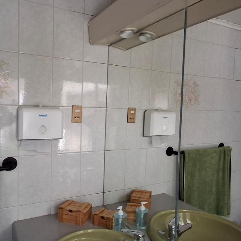 Albergue AH - Deluxe Queen Room - 13
