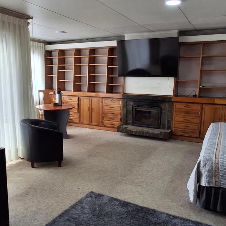 Albergue AH - Deluxe Queen Room - 24