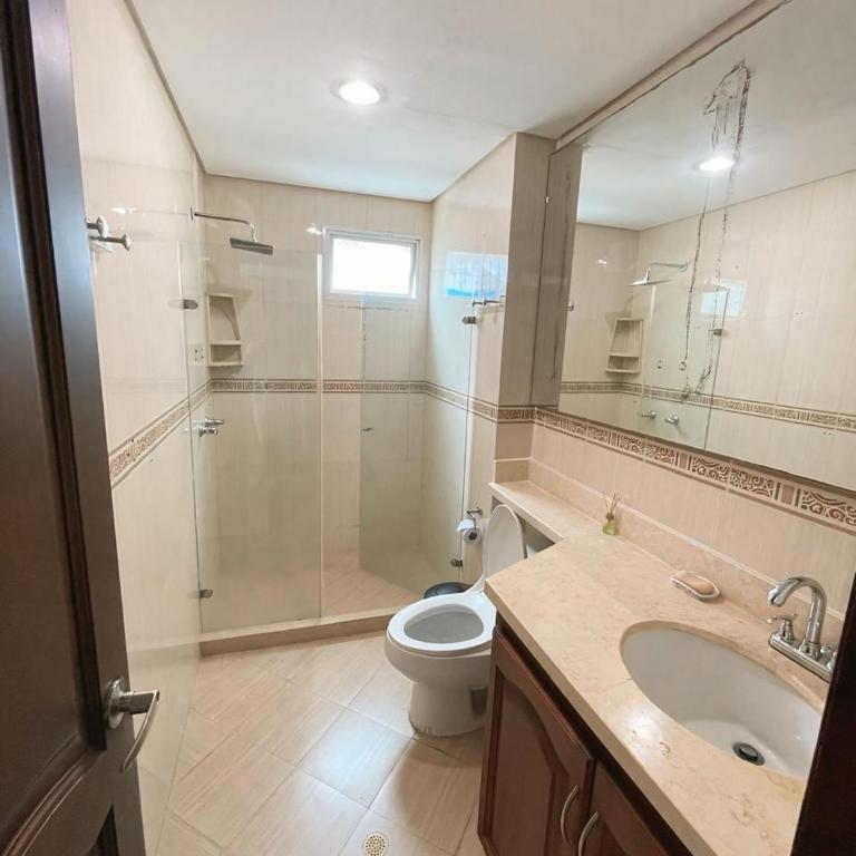 Exclusivo Apto Torres Del Lago - Apartamento de 2 dormitorios - 8