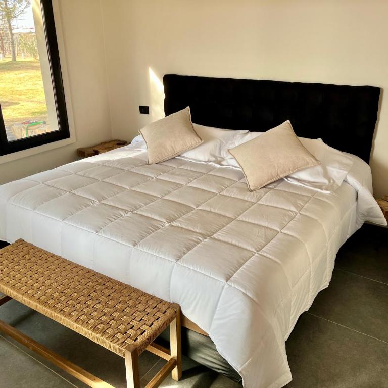 Finca Torcivia Luna - Habitación con cama extragrande y vistas a la montaña - 1