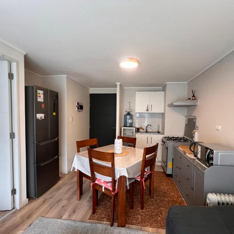 Céntrico, cómodo y moderno departamento en Puerto Montt con estacionamiento privado incluido - Apartamento de 1 dormitorio - 3