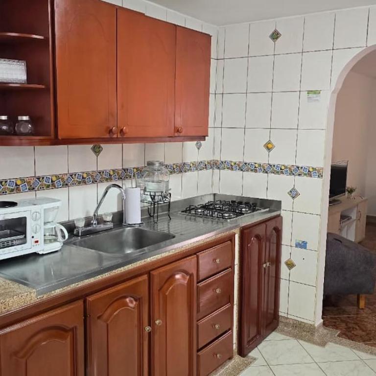 Charming home in San Gil! - Three-Bedroom House - 12