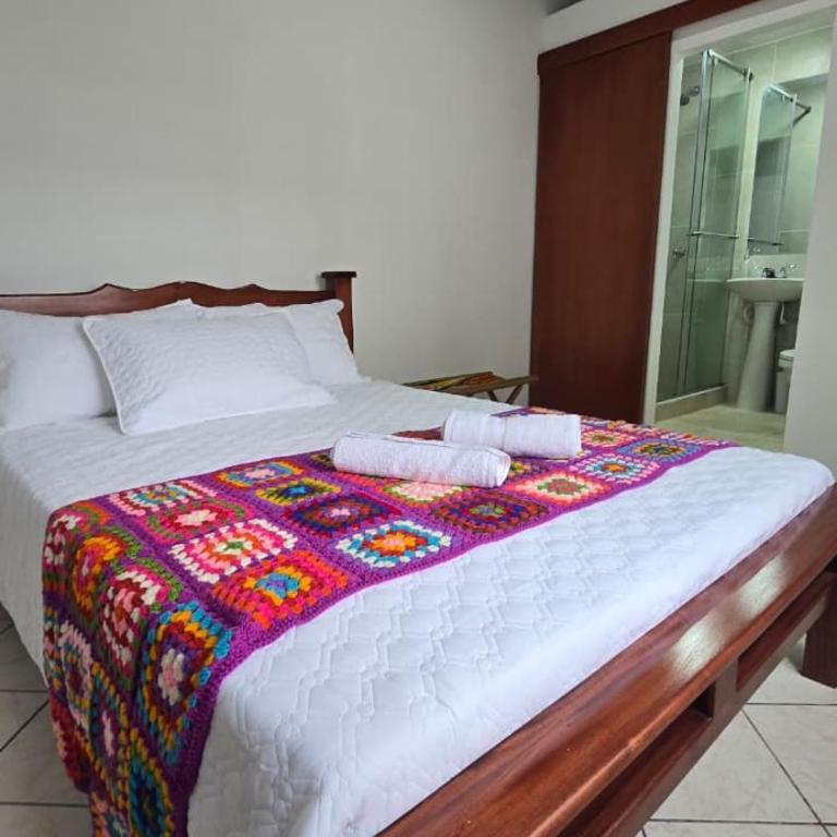 Charming home in San Gil! - Three-Bedroom House - 14