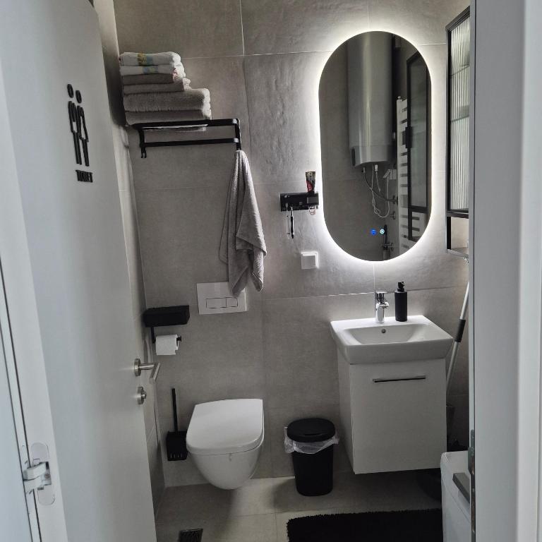 V i N Boutique Apartment - One-Bedroom Apartment - 4