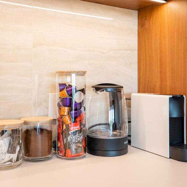 Star West Luxury - One-Bedroom Apartment - 8